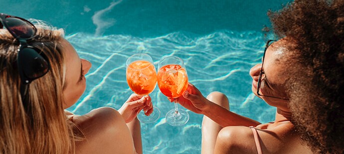 Drinks na piscina | MSC Cruzeiros