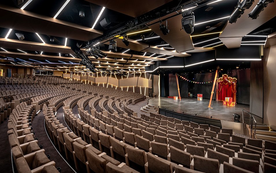 Delphi Theatre, MSC Euribia | MSC Cruises Delphi Theatre, MSC Euribia | MSC Cruises