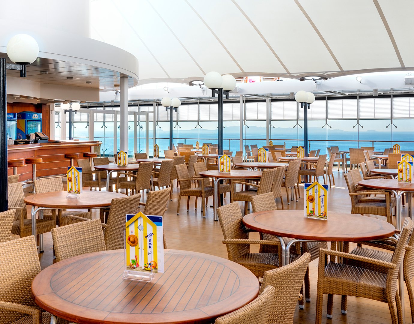 MSC Lirica Restaurant And Bar La Pergola 04 MSC Lirica Restaurant And Bar La Pergola 04